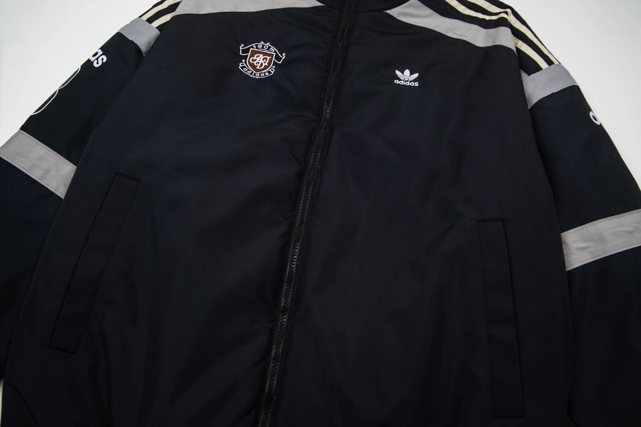 （In Stock ） Adidas originals PADDED 3 adidas ， ！ ， White Dark Blue， ， ！ ， ， ， 。 ！ ， Classic ， 。 Dark Blue Black、 Gray Light Blue， ：A 123# Size:S M L XL
